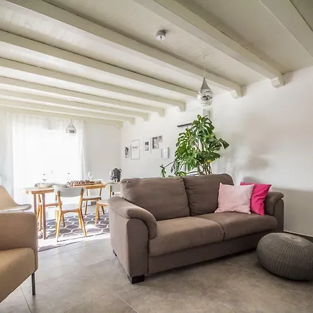 Mamma Mia Villa